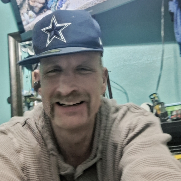 Meet your Posher, Randy - Picture 2 of 3